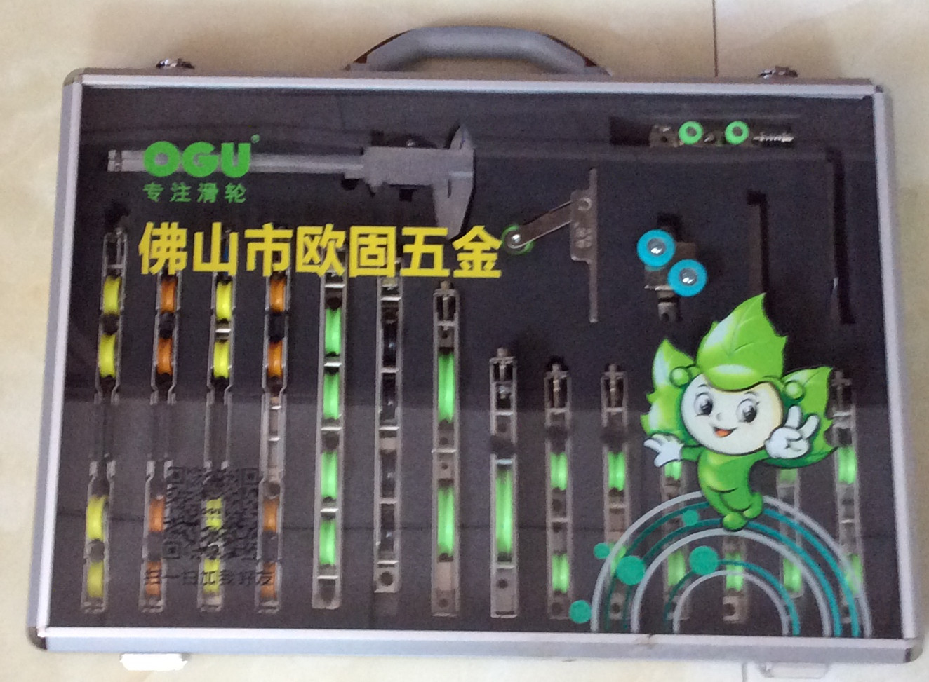 歐固樣板箱